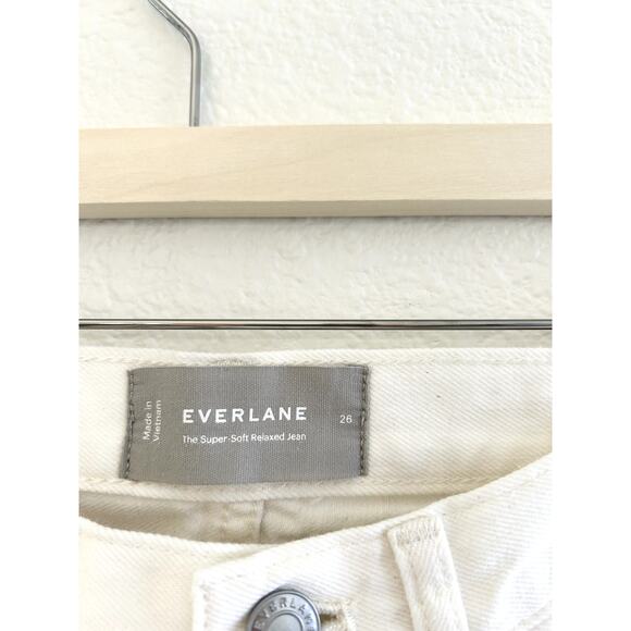 Everlane The Super-Soft Relaxed Jean in Bone 26 - Picture 6 of 8
